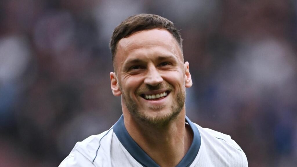 Austria ai Mondiali, Arnautovic fugge col capello da pescatore: "Devo andare a festeggiare" -