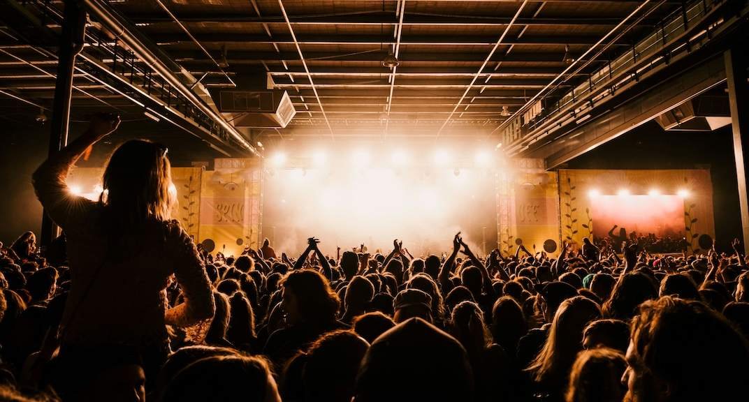 UK to outlaw reselling tickets for profit image