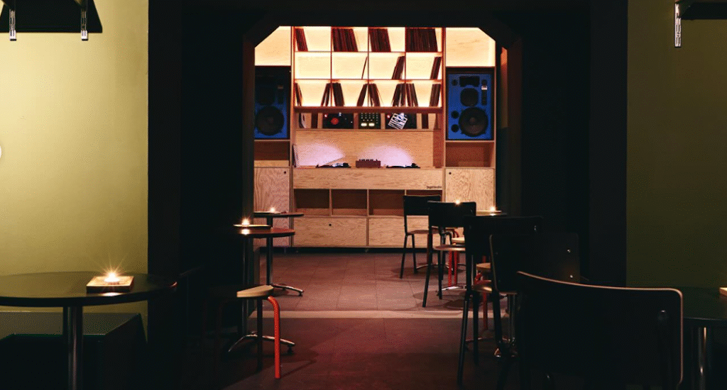 New listening bar SPIN opens in Munich · News ⟋ RA