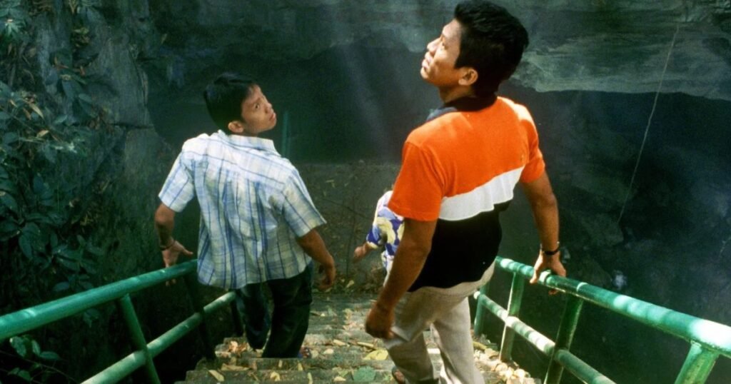 20 anni dopo, questo film resta una delle esperienze più mistiche e ipnotiche mai viste al cinema