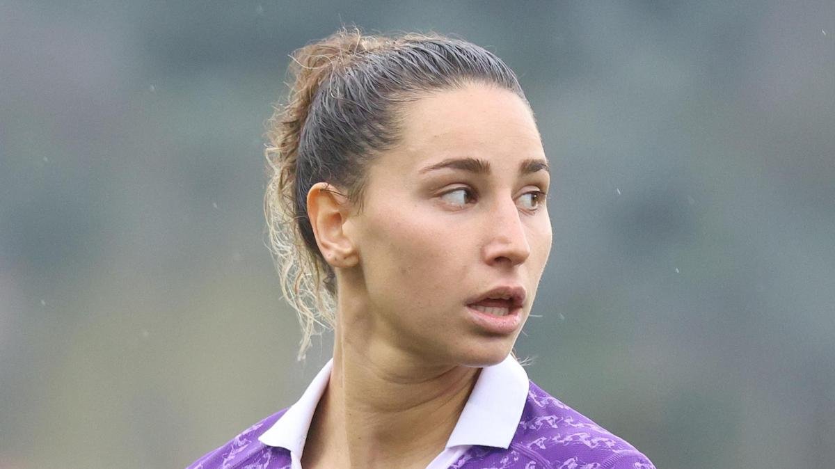 Severini: "Un onore vestire la maglia della Fiorentina. Voglio vincere un trofeo qui" -