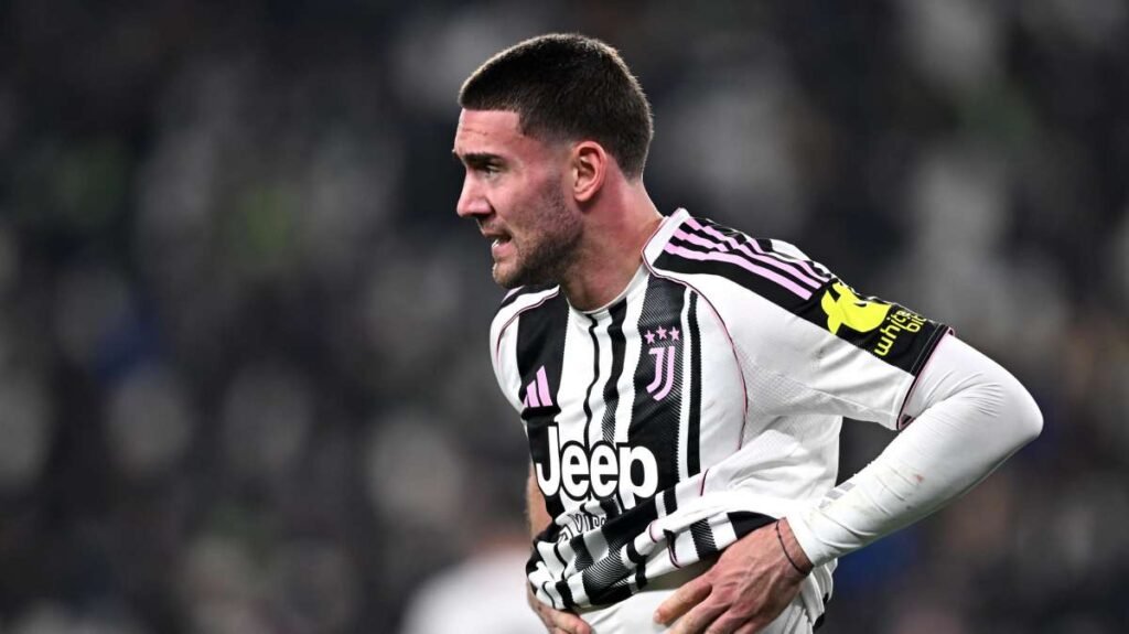 Juventus, il Barcellona piomba su Dusan Vlahovic: primo contatto per il dopo Lewandowski -