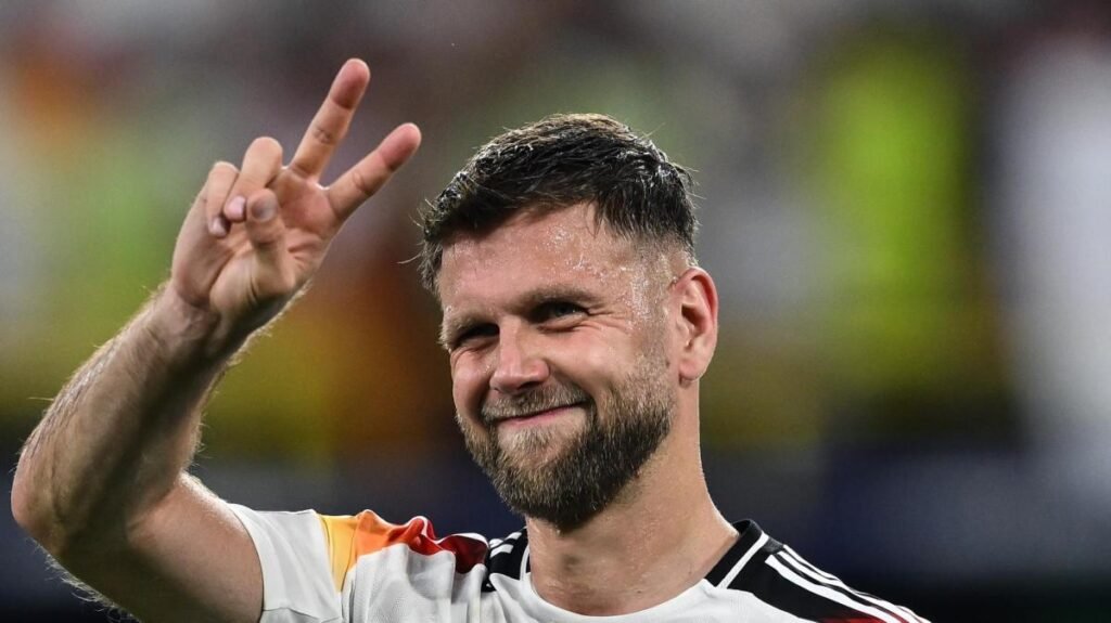 Fullkrug prossimo al Milan, il West Ham si tutela: a gennaio vuole Strand Larsen -