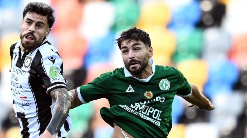 Avellino, Sounas: "A Catanzaro tre anni meravigliosi, se segno non esulto per rispetto ai tifosi" -