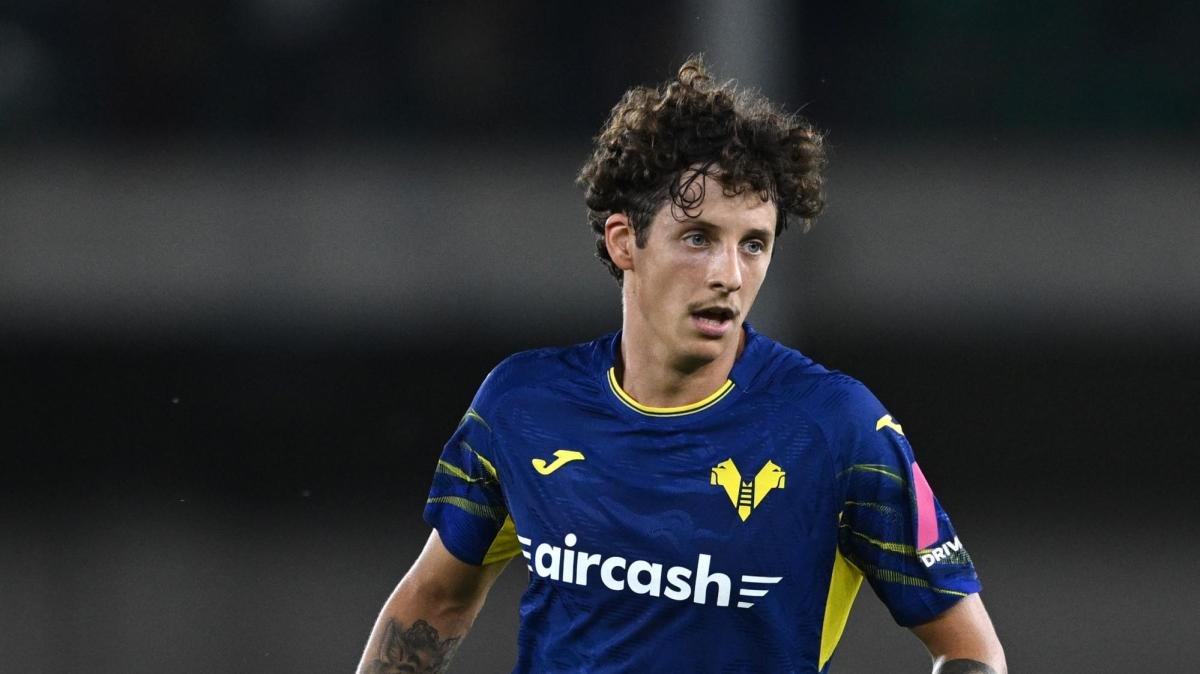 Tegola Bradaric per l'Hellas Verona: c'è lesione. Il comunicato del club -