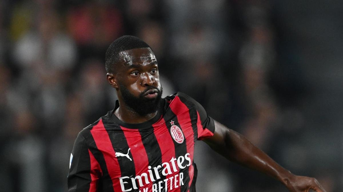 Tomori: "Il derby ci ha dato tantissima energia. Con Allegri siamo cambiati tatticamente" -