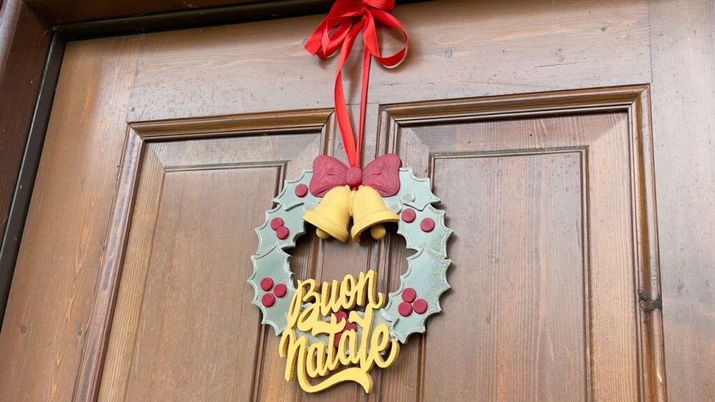 Mi sono fatto gli addobbi di Natale usando una stampante 3D e chatgpt ecco cosa ne è uscito