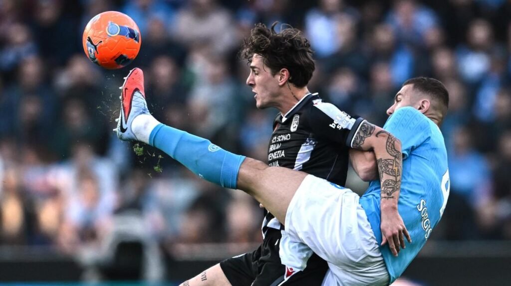 Poche occasioni e tanto equilibrio: Udinese-Napoli è ancora sullo 0-0 all'intervallo -