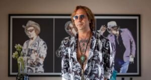 Buen Camino non si ferma più: il film di Checco Zalone è da record assoluto