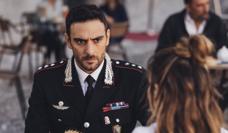 Don Matteo 15, Max Tortora nel cast. Ufficiale il crossover con Che Dio Ci Aiuti