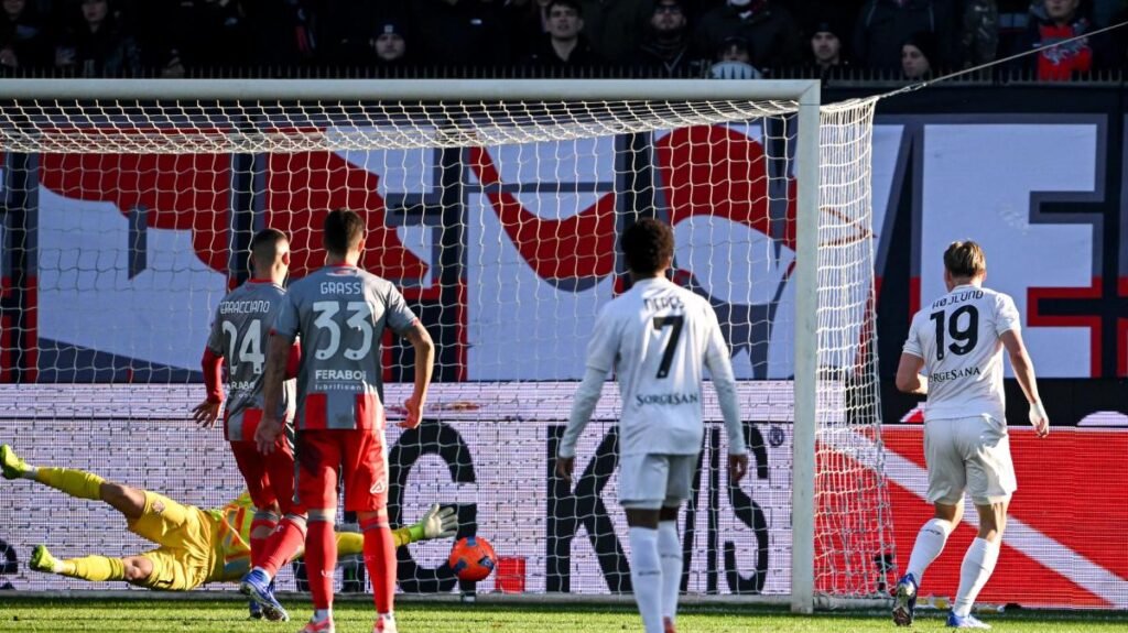Tabù trasferta sfatato: in campionato c'è il Napoli di Supercoppa. Cremonese, mal di big -