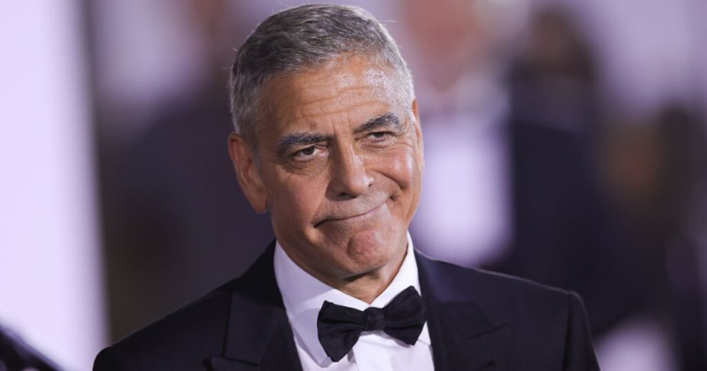 George Clooney ha preso una decisione: non bacerà più donne nei film. Ecco il motivo