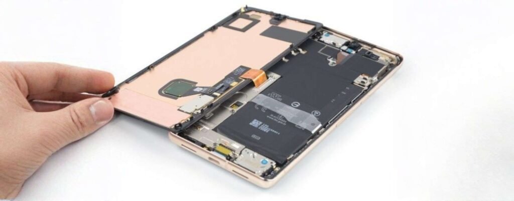 iFixit lancia app per Android e iOS per riparare lo smartphone