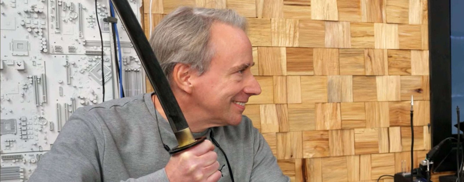 Linus Torvalds, il padre di Linux, difende Windows