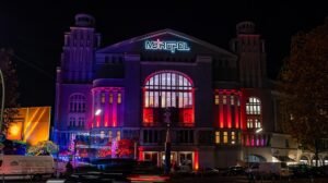 Two injured at Berlin venue Metropol after chandelier arm falls from ceiling · News ⟋ RA