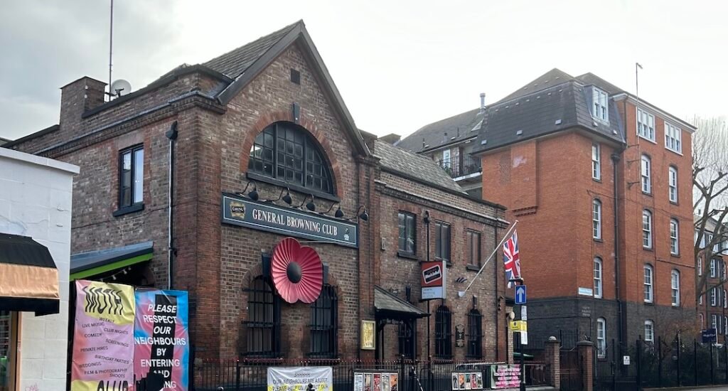 London's Moth Club announces fundraising event amid threats of closure · News ⟋ RA