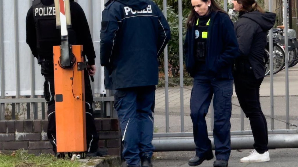 Man escapes police custody after incident at Berlin club Tresor · News ⟋ RA