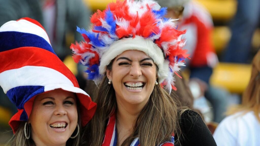 Club Nacional, con il 44enne Santa Cruz si allena un 13enne: è l'astro nascente Galeano -