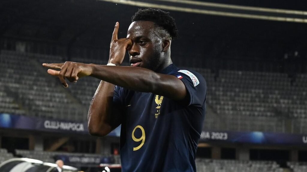 Sesto rinforzo invernale per l'Eintracht: arriva anche l'attaccante francese Kalimuendo -