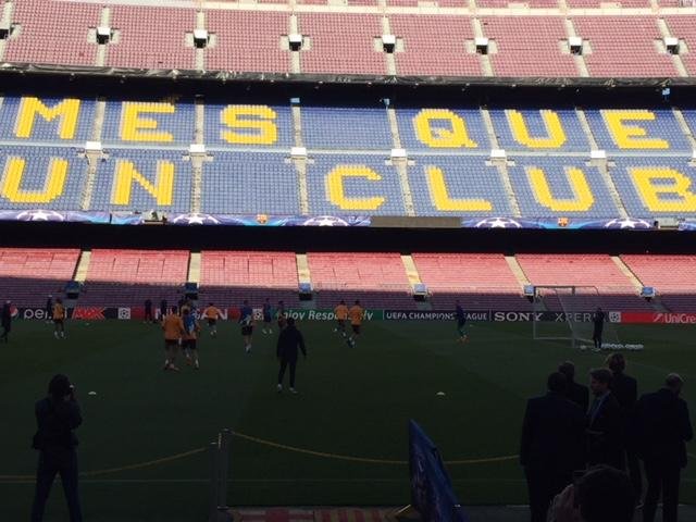 Imbarazzo a Barcellona: il nuovo Camp Nou finisce sott'acqua, le immagini -