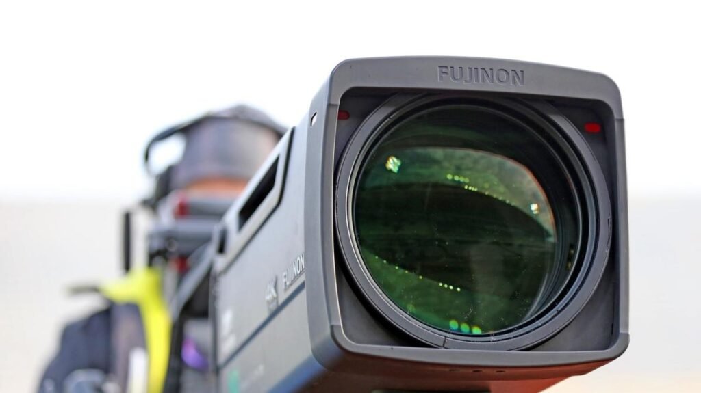 Oggi in TV, continuano le gare di Serie A: dove vedere Napoli-Fiorentina -