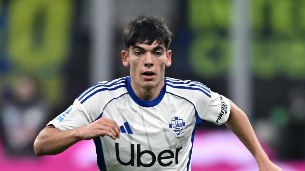 Como, Valle: "Fabregas ci ha chiesto di continuare così, stiamo giocando bene" -