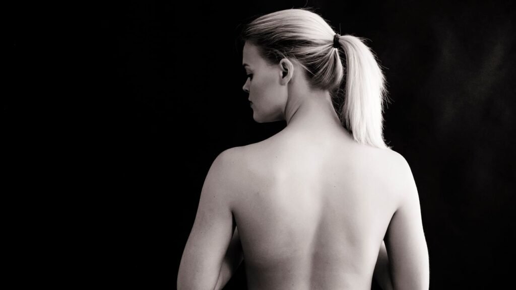 Siamo solo all'inizio, i nudi deepfake creati con l'AI sono sempre più evoluti e pericolosi