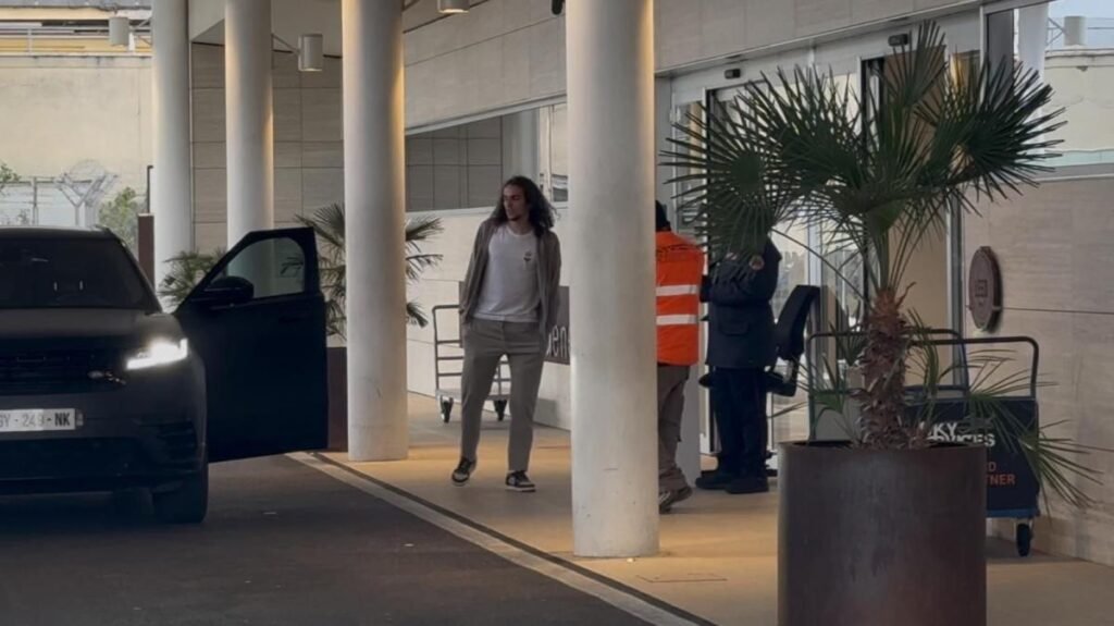 Guendouzi lascia la Lazio. Le immagini della sua partenza per Istanbul -