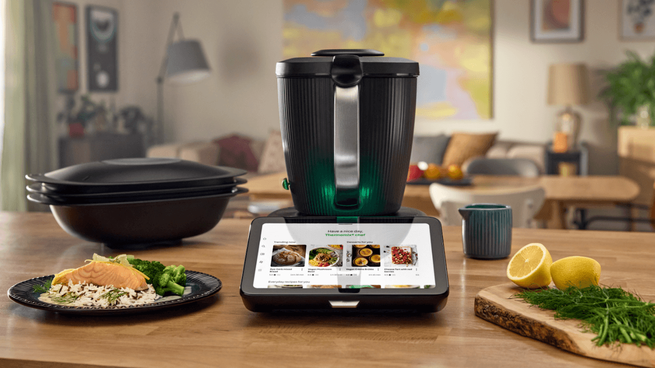 Bimby TM7 è composto da base boccale Varoma spatola  oltre al libro 'Il futuro è servito sulla tua tavola' che include...