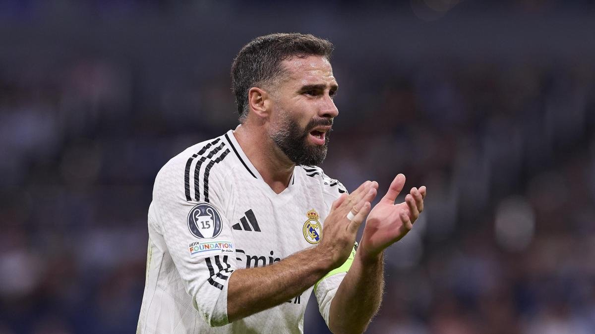 Real Madrid, Carvajal spinge per il rientro: l'obiettivo è giocare la Supercoppa -