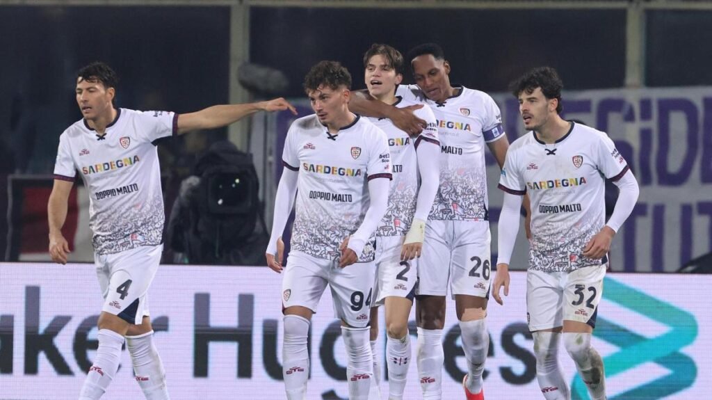 Fiorentina primo ko dell'anno travolta dal Cagliari e dal treno Palestra. Vanoli: "Serve un difensore" -