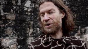 Aphex Twin overtakes Taylor Swift in monthly Youtube listeners · News ⟋ RA