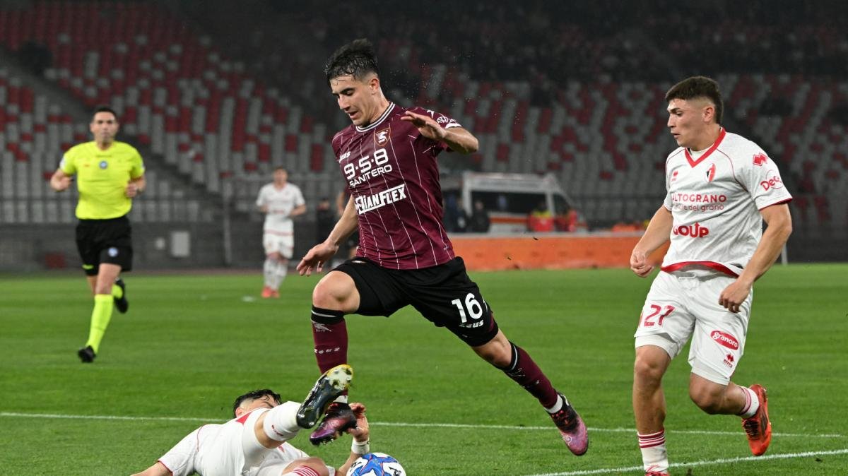 Juve Stabia-Pescara 2-2, le pagelle: gran gara di Correia, Corazza delude -