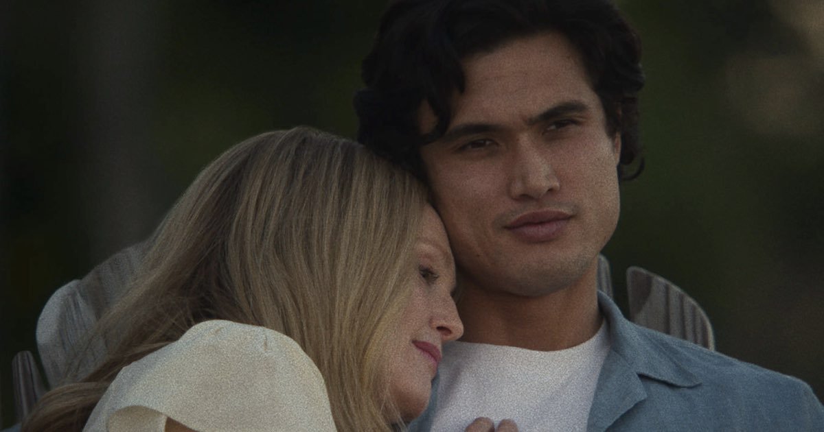 Charles Melton diventa papà