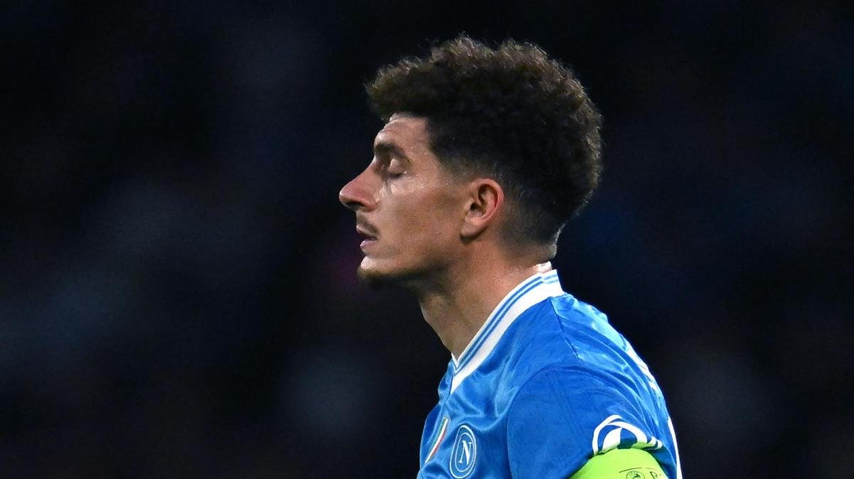 Napoli, Di Lorenzo: "Dispiaciuti per il ko, ma la qualificazione non l'abbiamo persa stasera" -