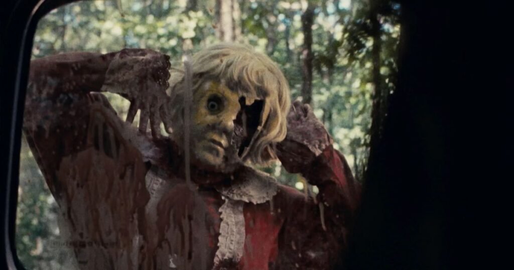 Annabelle e Megan hanno una nuova rivale: la bambola protagonista di questo film horror vi farà tremare