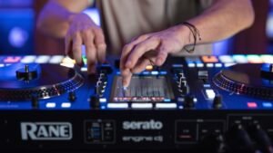 RANE unveils new motorised DJ controller · News ⟋ RA