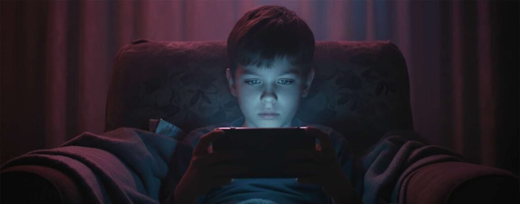 Algoritmi e dipendenza: il processo che potrebbe cambiare i social