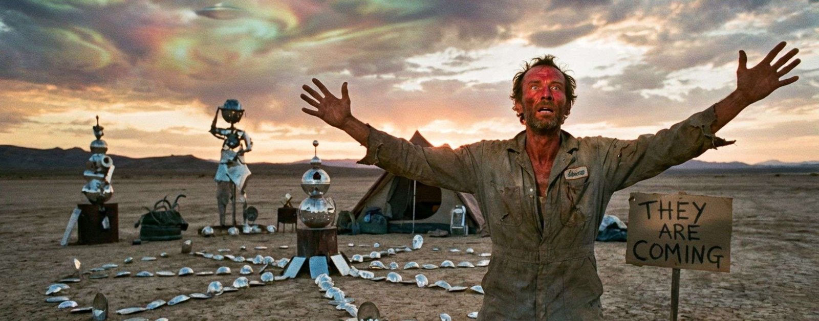 Compra occhiali Ray-Ban Meta, finisce nel deserto a cercare alieni