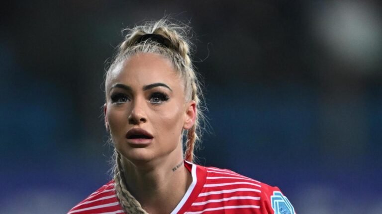 Lehmann racconta l'odio social: "Mi sentivo giudicata. Non uscivo più e dormivo tutto il giorno" -