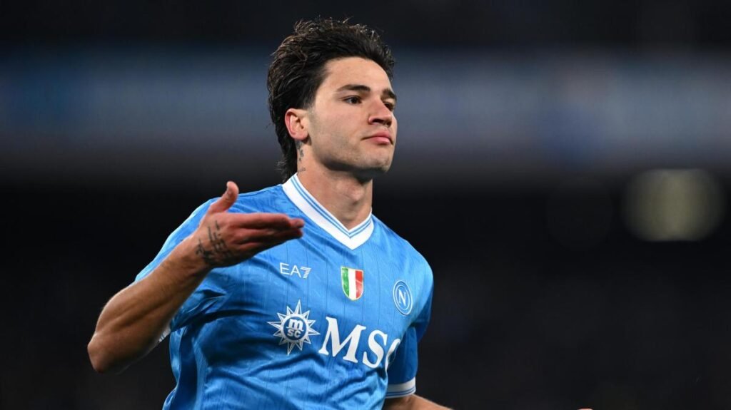 Napoli, Vergara: "Giocare con questa maglia per un napoletano è la cosa più facile che ci sia" -