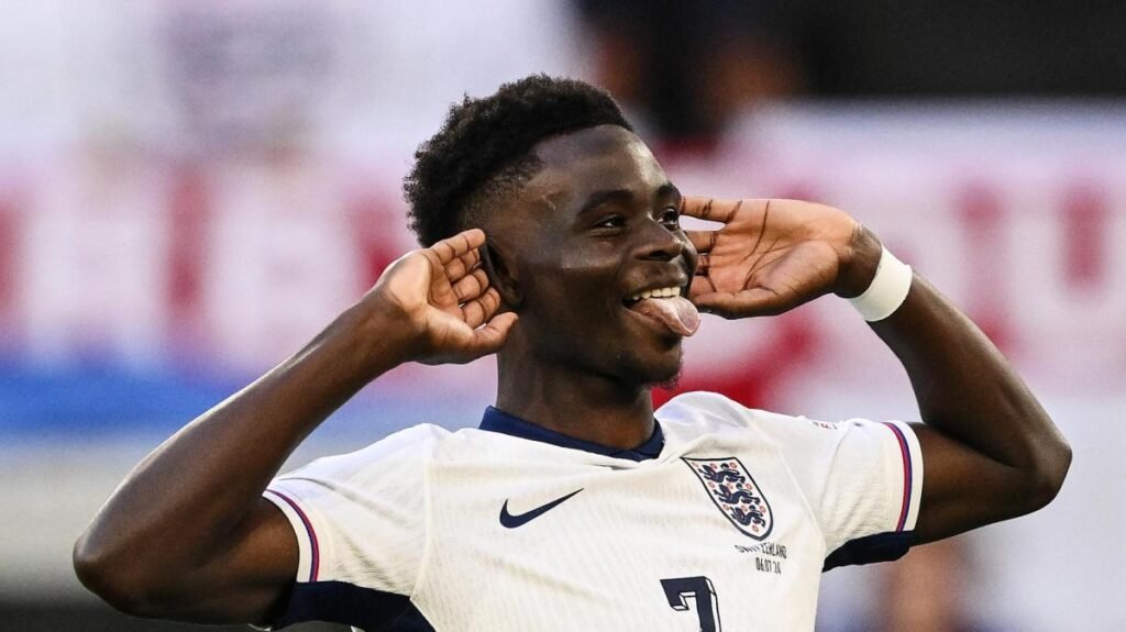 Arsenal, Saka fino al 2031: "Per creare un'eredità". E sui tifosi: "A cena o in vacanza sento amore" -