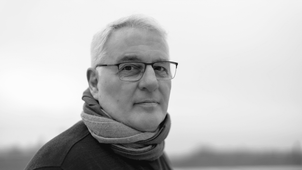 Bruno Giussani racconta la mente sotto assedio come difenderci dallattacco ai nostri cervelli