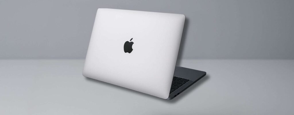 MacBook economico con chip iPhone: in arrivo a marzo in 6 colori