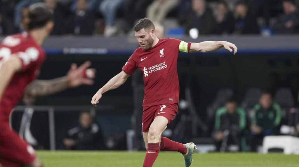 Milner entra nella storia della Premier League: è il calciatore con più presenze -