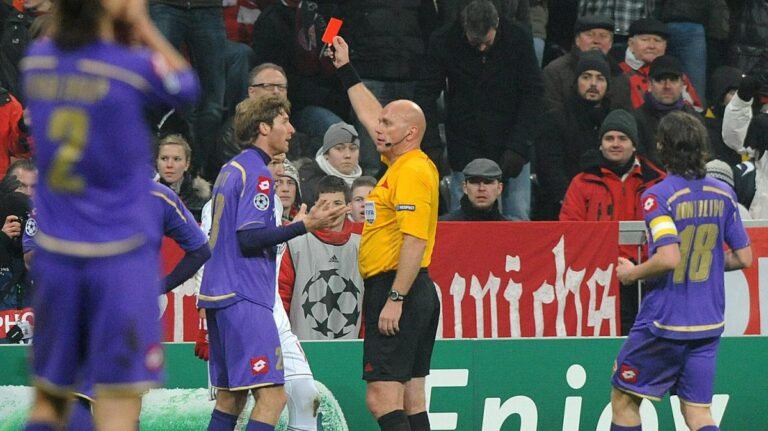17 febbraio 2010, Øvrebø non vede il fuorigioco di Klose contro la Fiorentina -