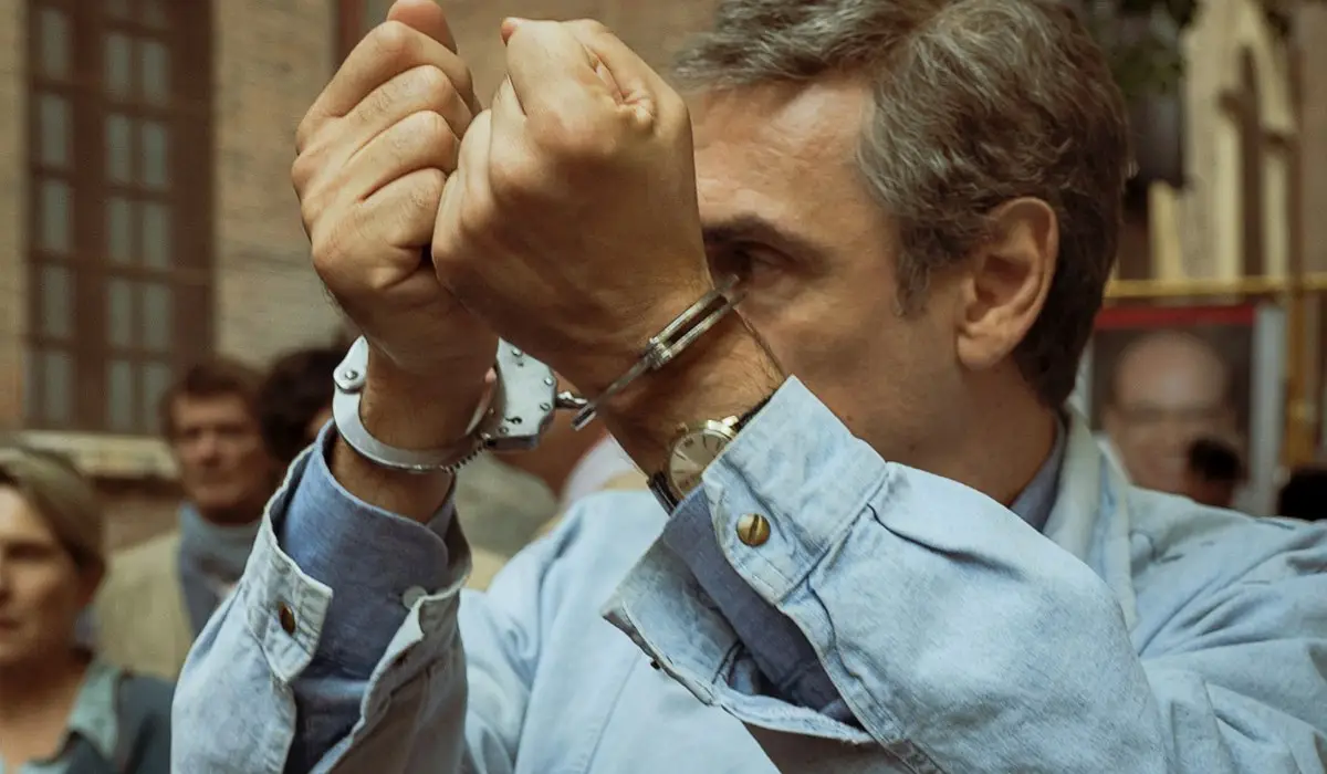 Portobello, dal 20 febbraio su HBO Max Italia la serie su Enzo Tortora. Alla regia Marco Bellocchio