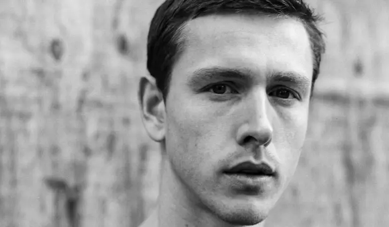 URCHIN, il film di Harris Dickinson arriva al cinema