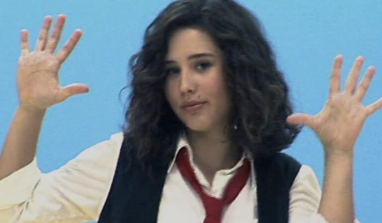 Chi è Nicole Bellucci, Ambra in Nord Sud Ovest Est?
